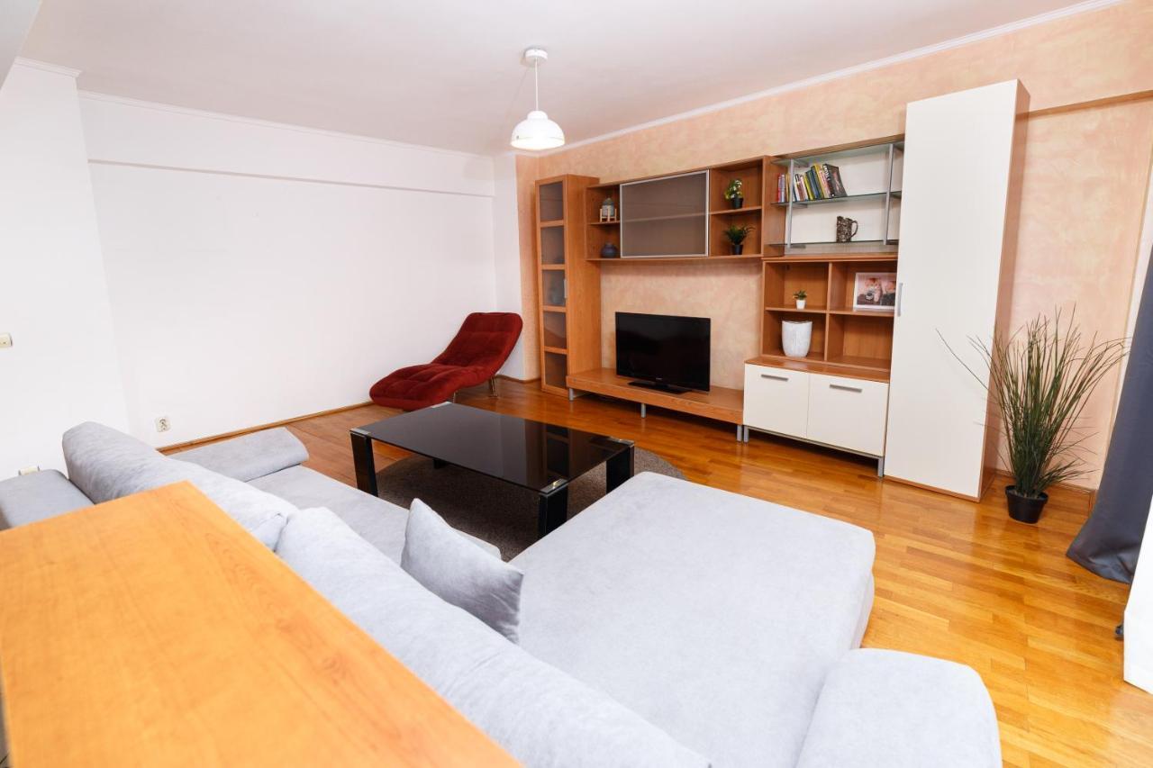 Color Apartments Unirii 14 Blv Bucureşti Ngoại thất bức ảnh